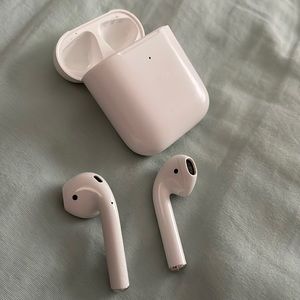 Apple AirPods